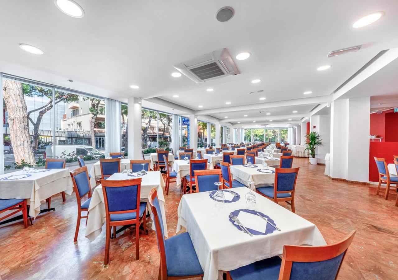 Hotel Zanarini In Centro A Riccione Exteriér fotografie