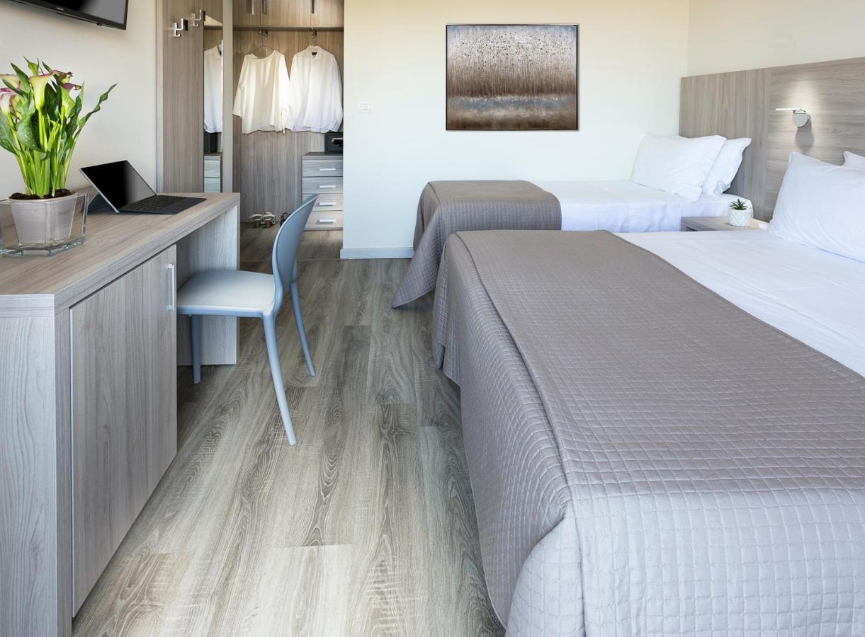Hotel Zanarini In Centro A Riccione Exteriér fotografie