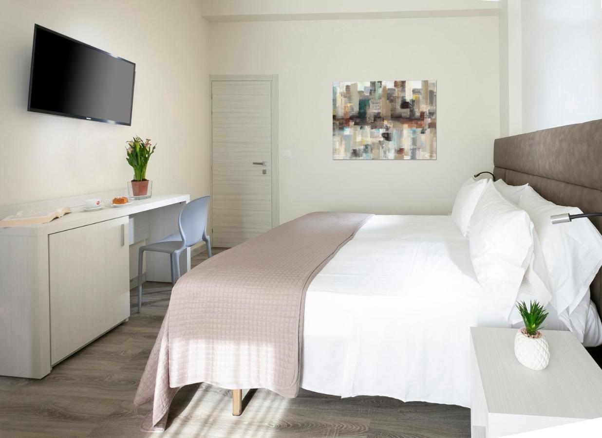 Hotel Zanarini In Centro A Riccione Exteriér fotografie