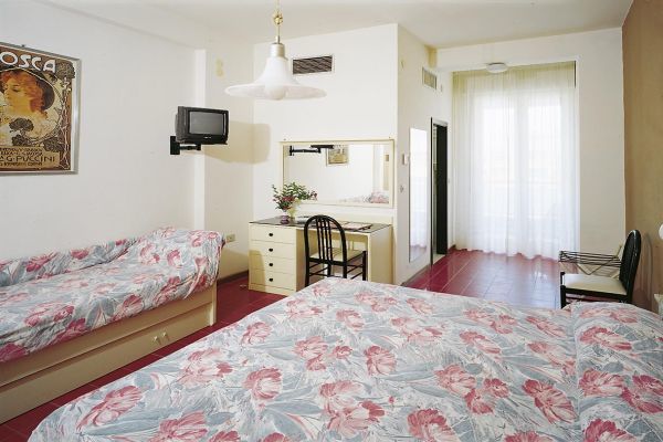 Hotel Zanarini In Centro A Riccione Exteriér fotografie